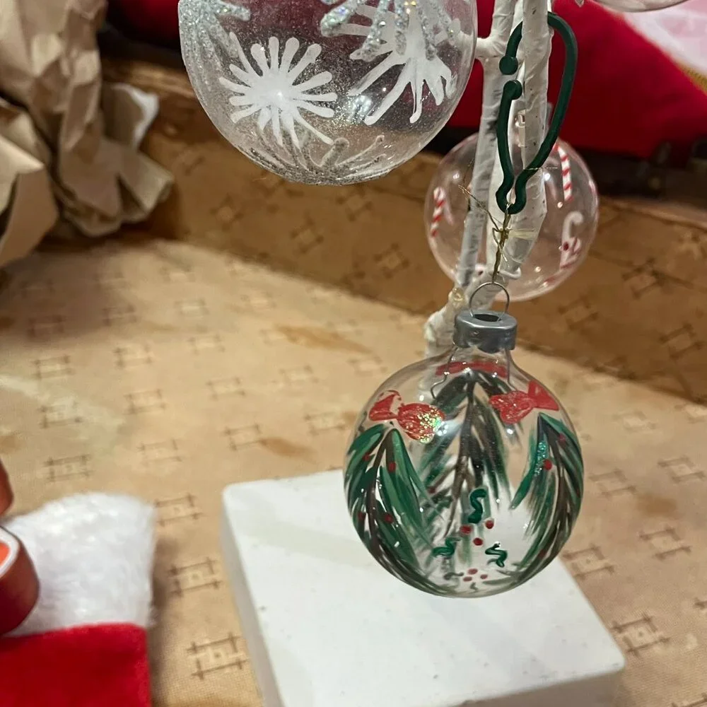 6 handpainted glass ornaments - Picture 3 of 8